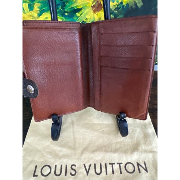 Louis Vuitton Kisslock Portefeuille Monogram Bifold Wallet and Dustbag - Picture 4 of 12